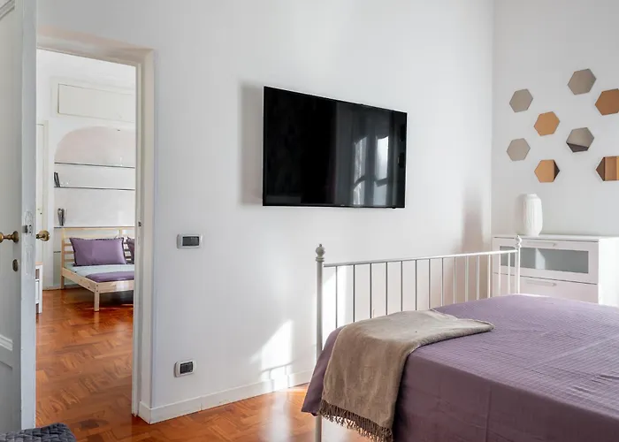 Your Elegant Loft At Termini Station Daire